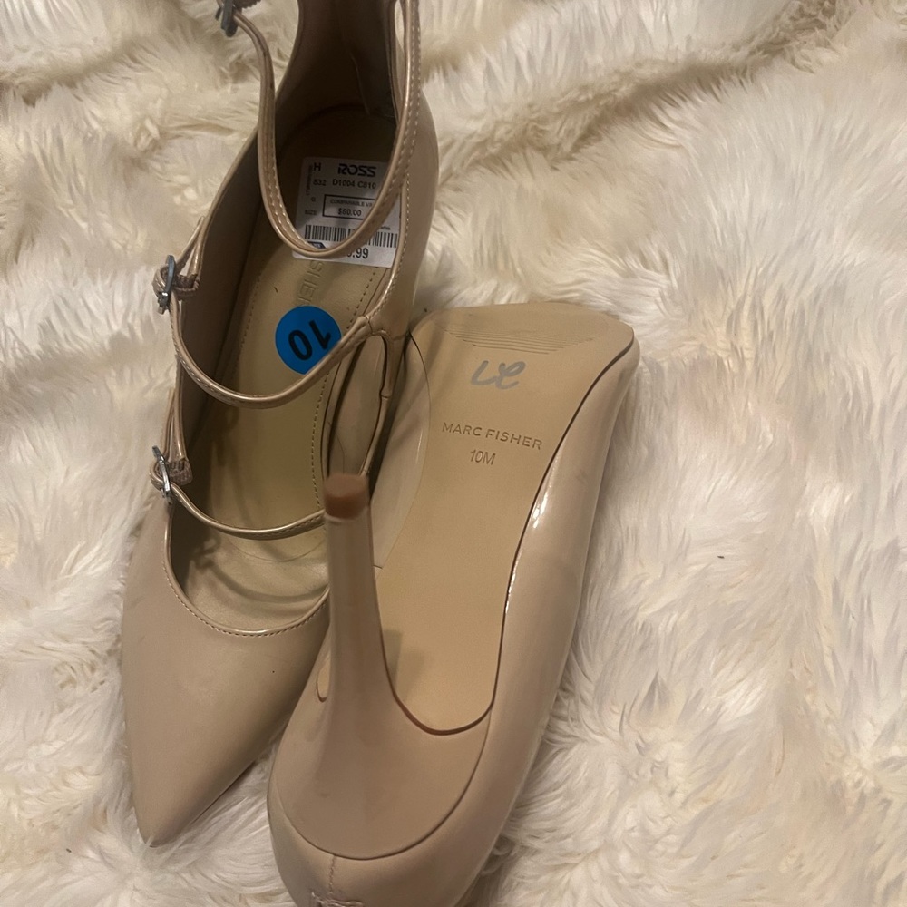 Nine West nude 3 inch heel